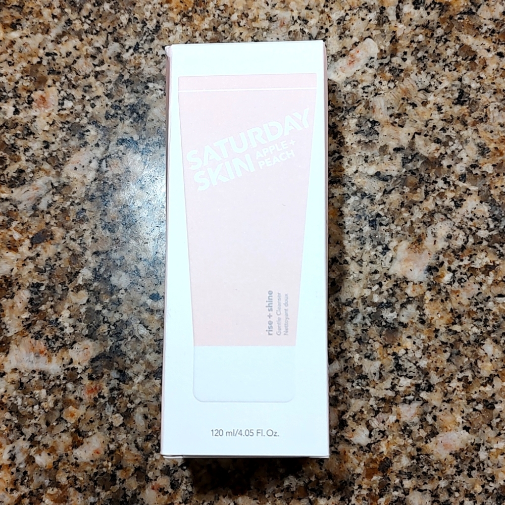 Saturday Skin Apple + Peach